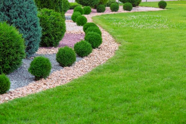 Edging Stones Installation in Lakeville
