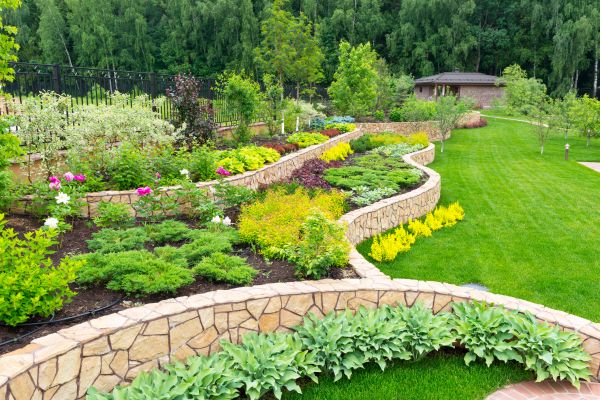 Home Garden Landscaping in Lakeville
